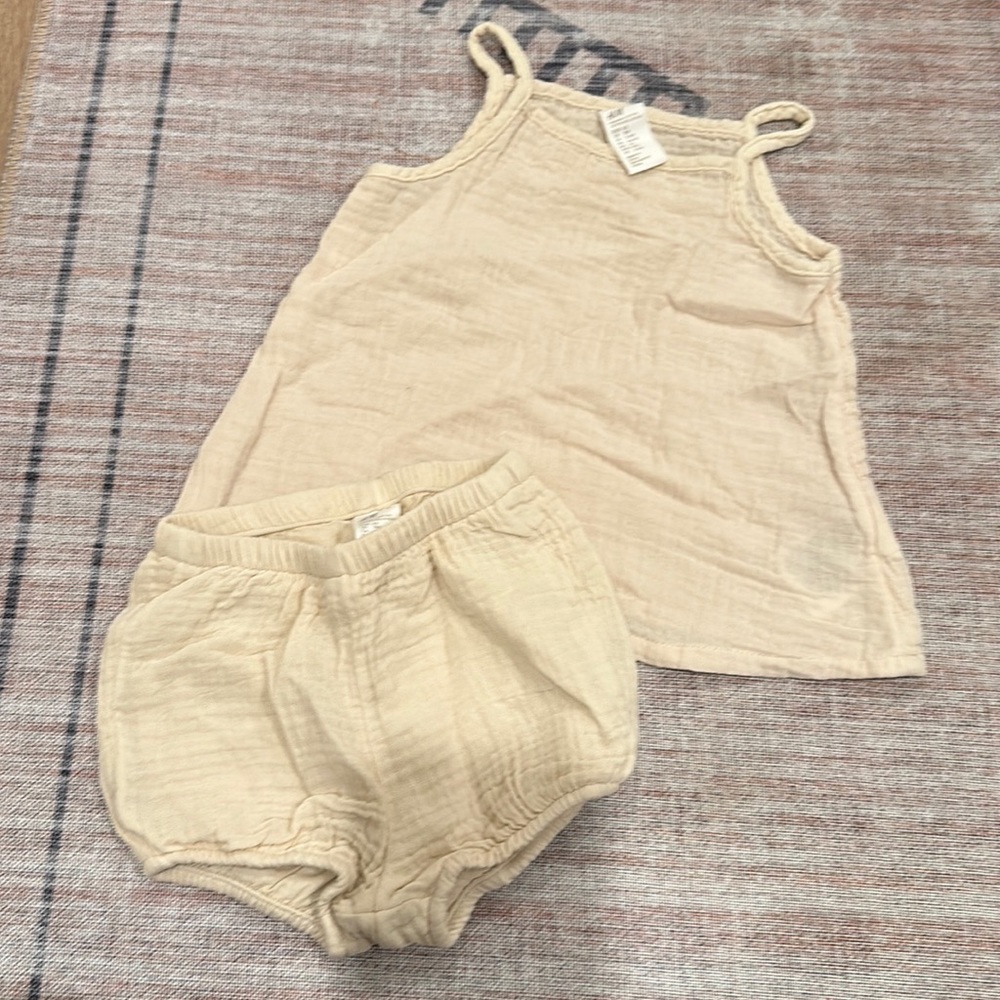 H&M Girl’s Linen Set